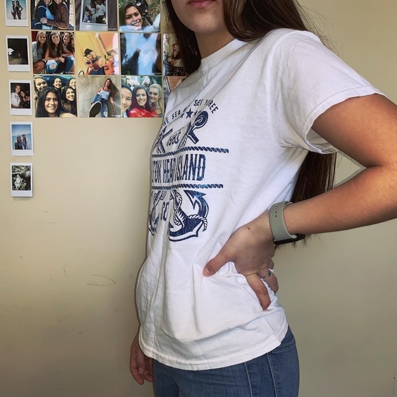 Graphic tee - Picture 3 of 3